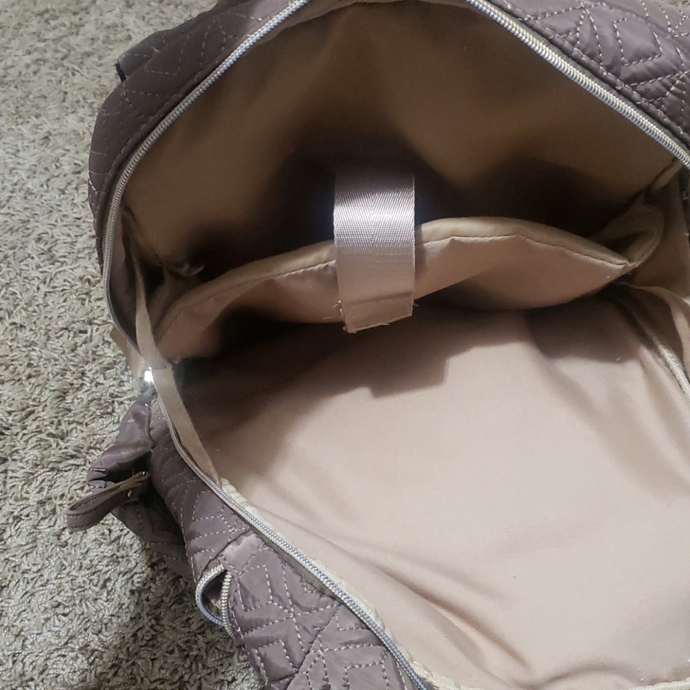 Backpack - Picture 3 of 4